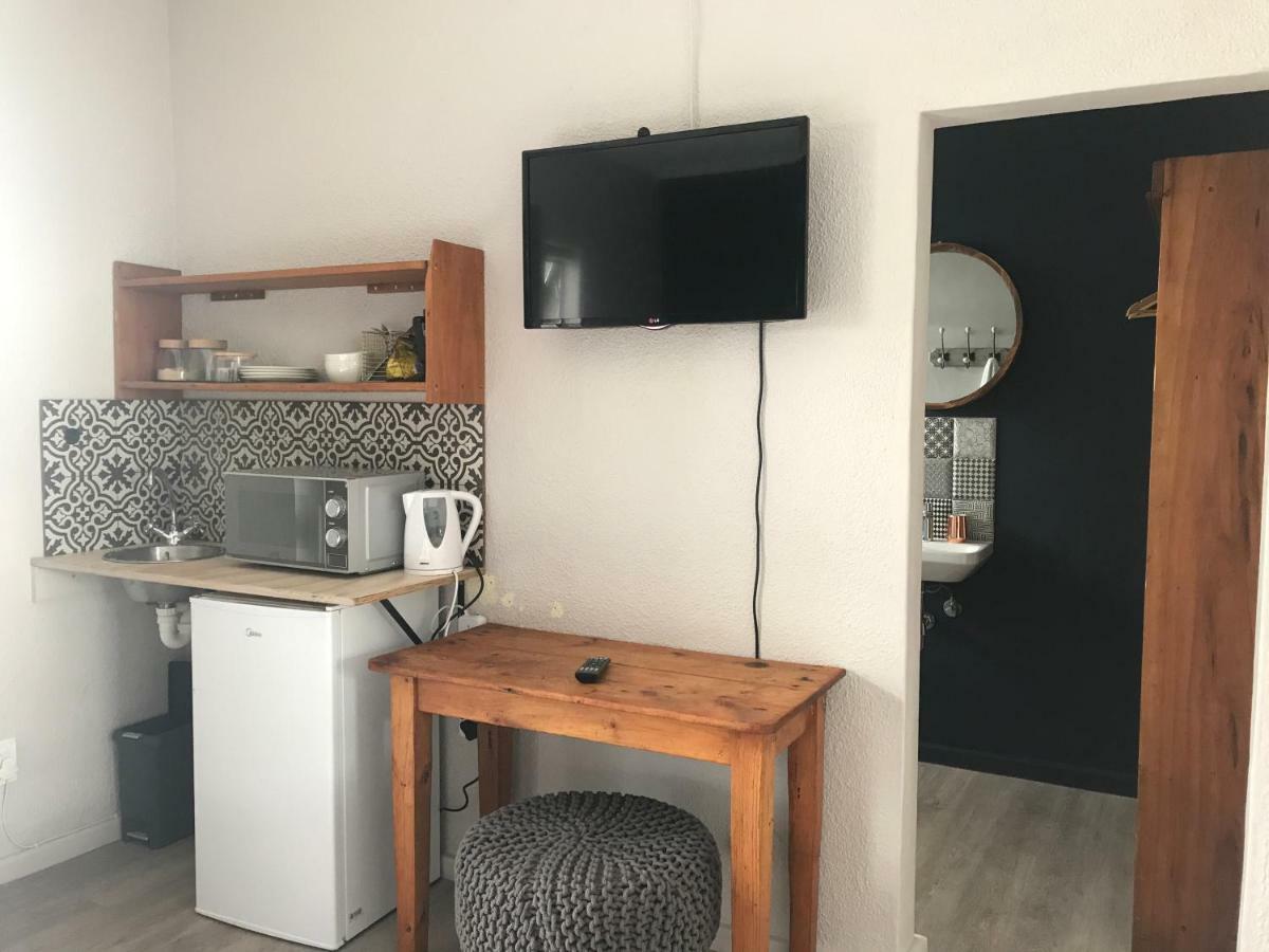 Olive Tree Private Rooms In Stellenbosch- No Load Shedding Exterior foto